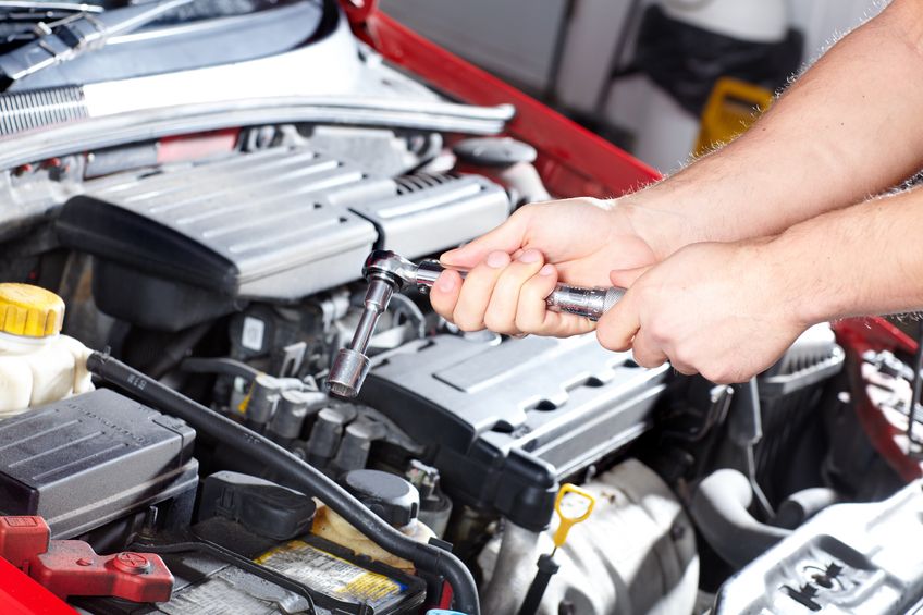 What Should An Owner Of An Older Car Know About Engine Replacement In Des Moines IA?