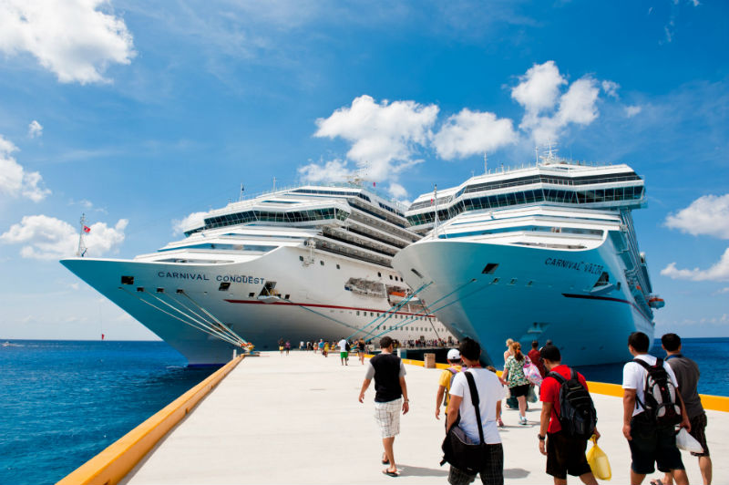 What Sightseers Need to Know About Chicago Downtown Boat Tours