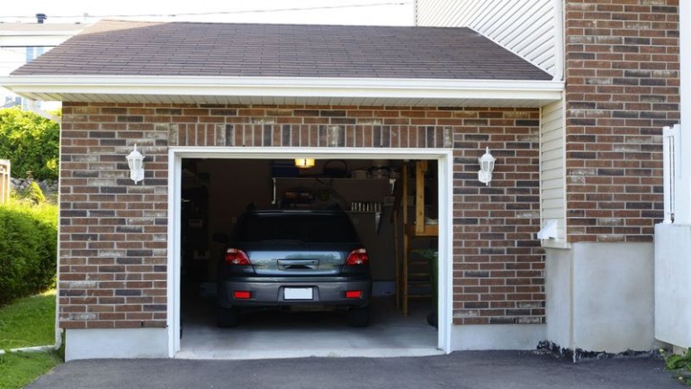 What To Expect From Garage Door Repair In Chicago For Your Home